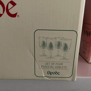 New in box Spode 4 water goblets